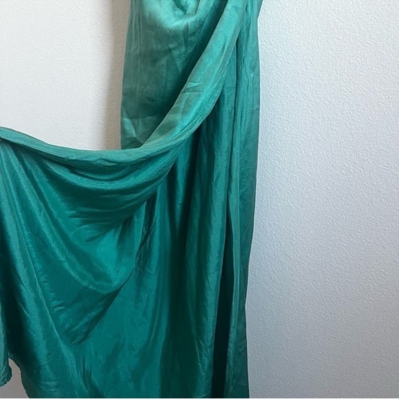 The Sei Cut Out Ruched Silk Midi Dress in Jade Size: 2 - Picture 6 of 16